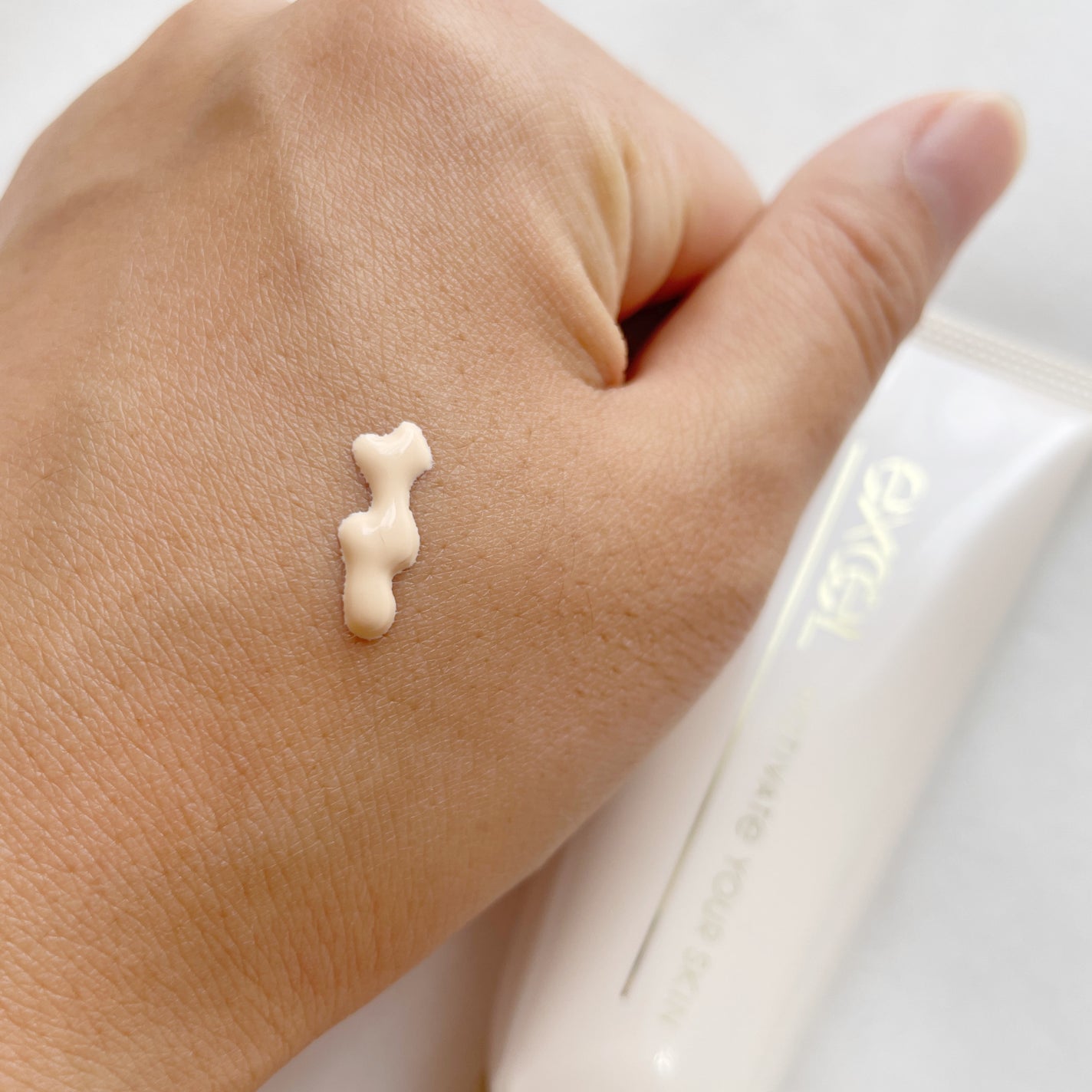 モチベートユアスキン/excel/化粧下地を使ったクチコミ(4枚目)