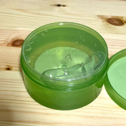 マイルド&モイスチャーアロエジェル/ネイチャーリパブリック/ボディローションを使ったクチコミ(4枚目)