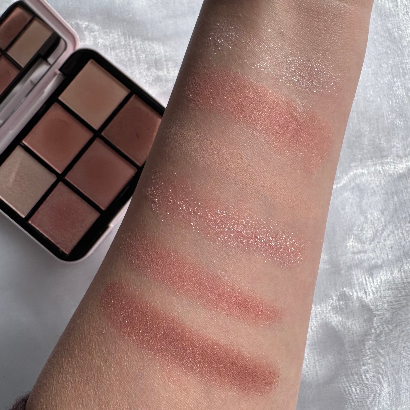 アイデザイナー n/SNIDEL BEAUTY/アイシャドウパレットを使ったクチコミ(4枚目)