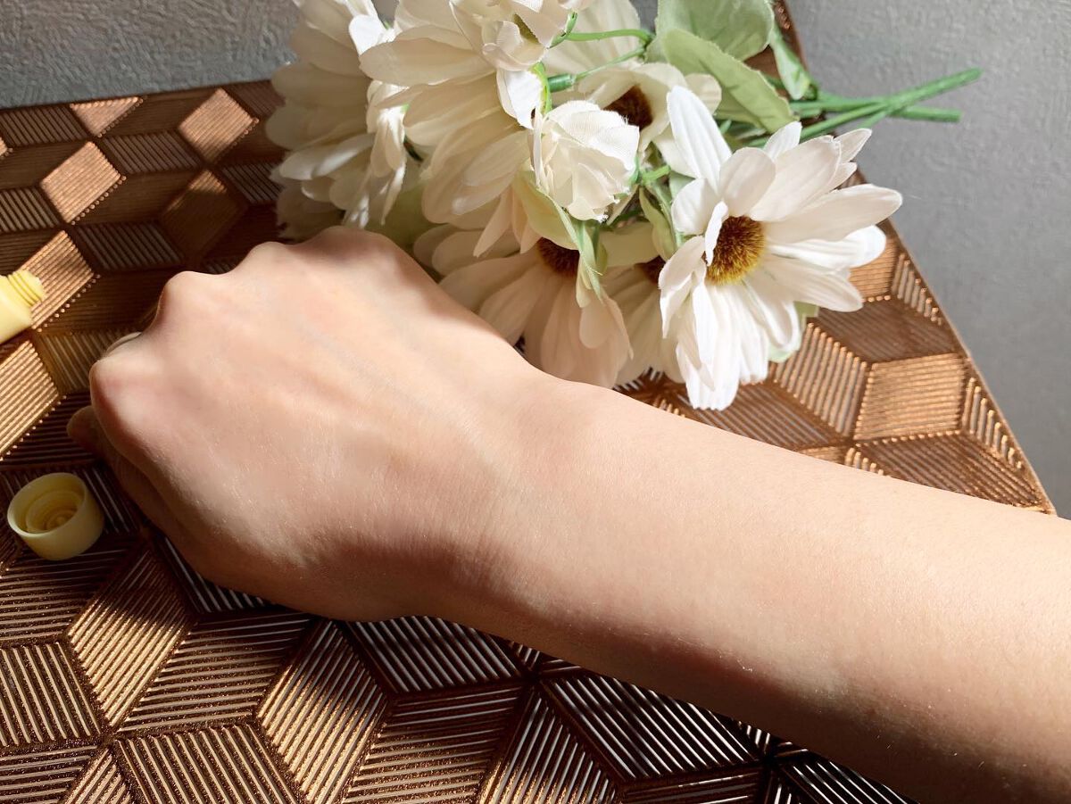 ヴィーガン リリーフ サン エッセンス /athé/日焼け止めクリームを使ったクチコミ（3枚目）