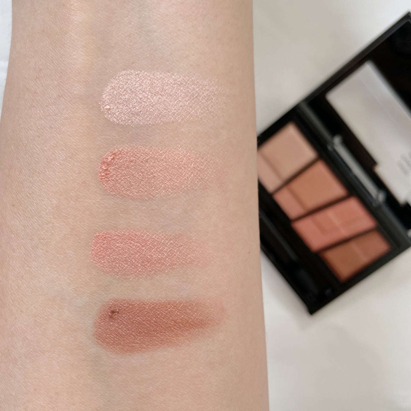 デザイニングブラウンアイズ/KATE/アイシャドウパレットを使ったクチコミ(3枚目)