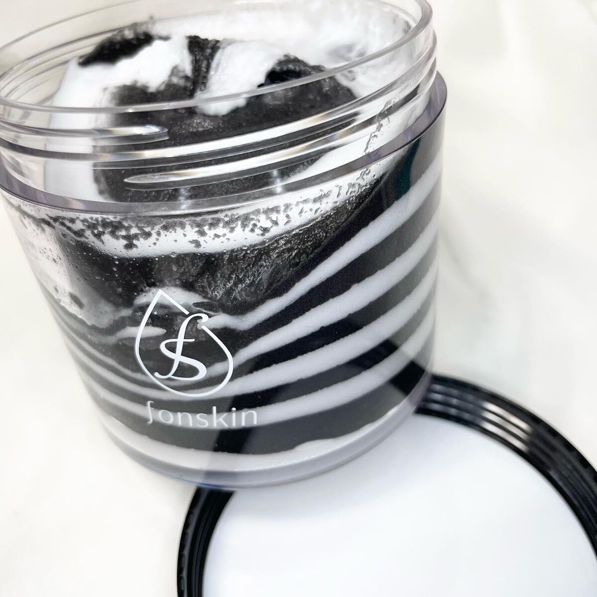 miku on LIPS 「 今回は、 #ソルシアボディスクラブ をレビューさせていた..」(2枚目)