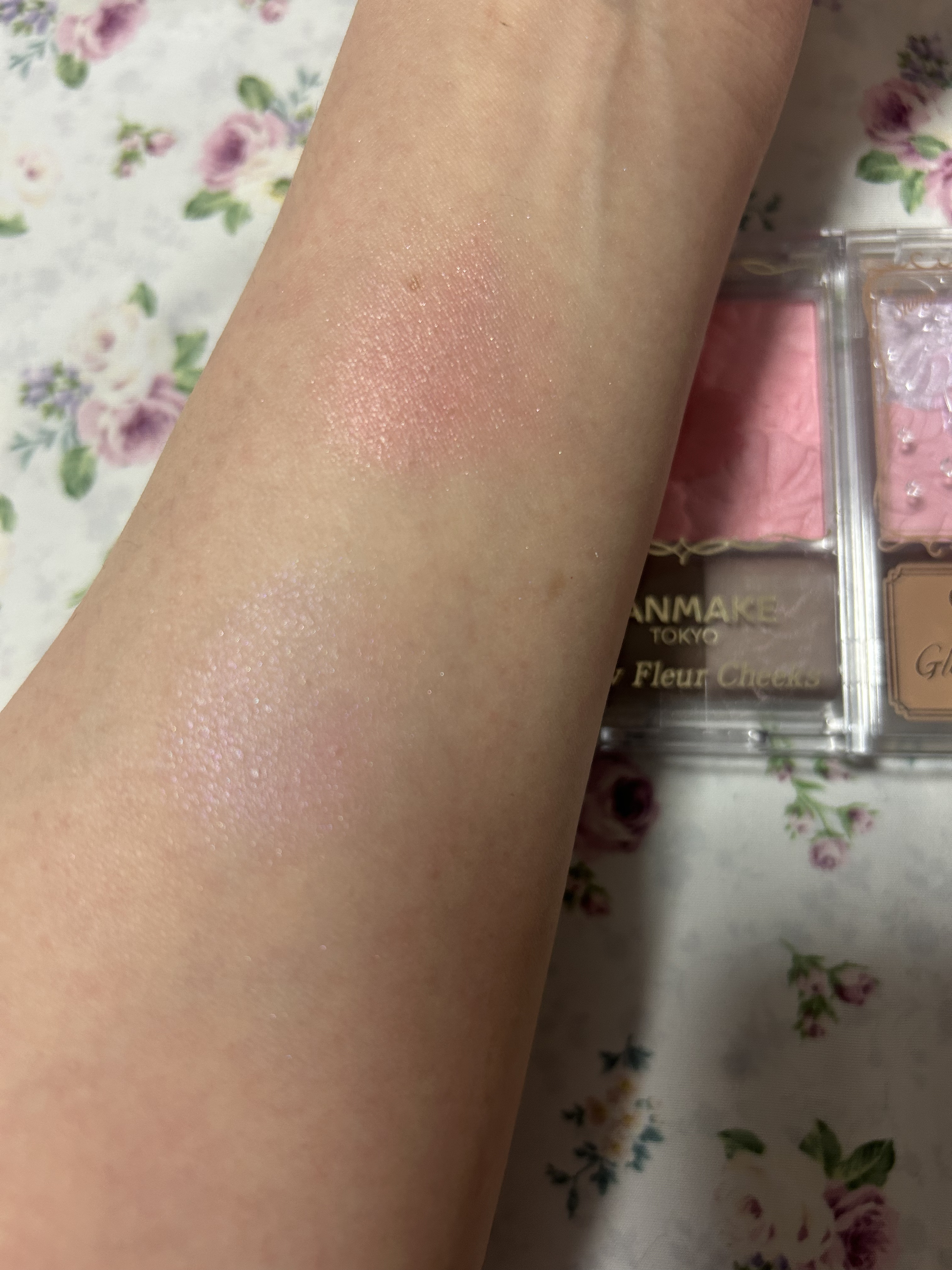 グロウフルールチークス/キャンメイク/パウダーチークを使ったクチコミ（2枚目）