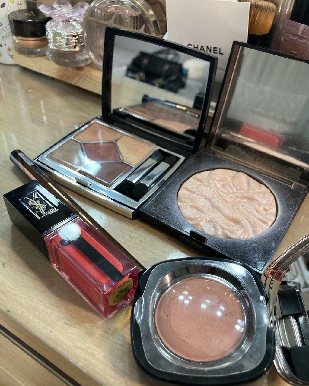 フェイスイルミネーター/ローラ メルシエ/パウダーハイライトを使ったクチコミ（1枚目）