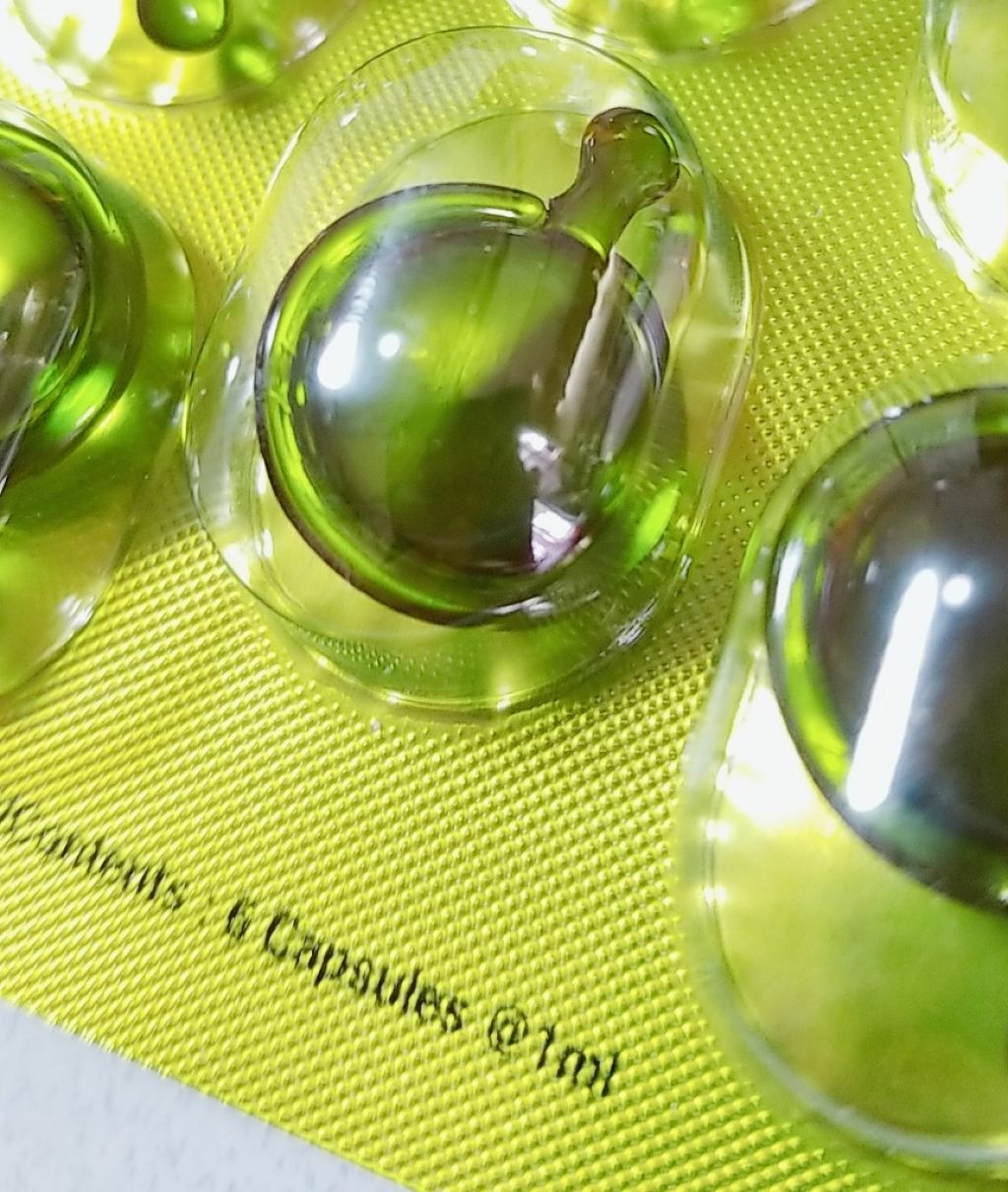 ヘアビタミン ニュートリヘアオイル/MIRANDA/ヘアオイルを使ったクチコミ(3枚目)