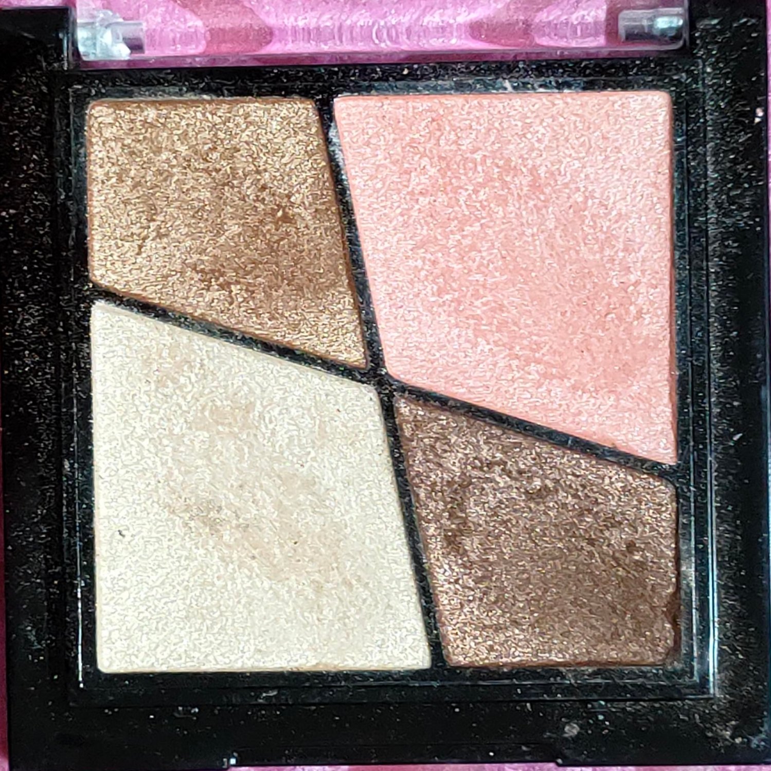 アイ グリッター/ANNA SUI/単色アイシャドウを使ったクチコミ（3枚目）