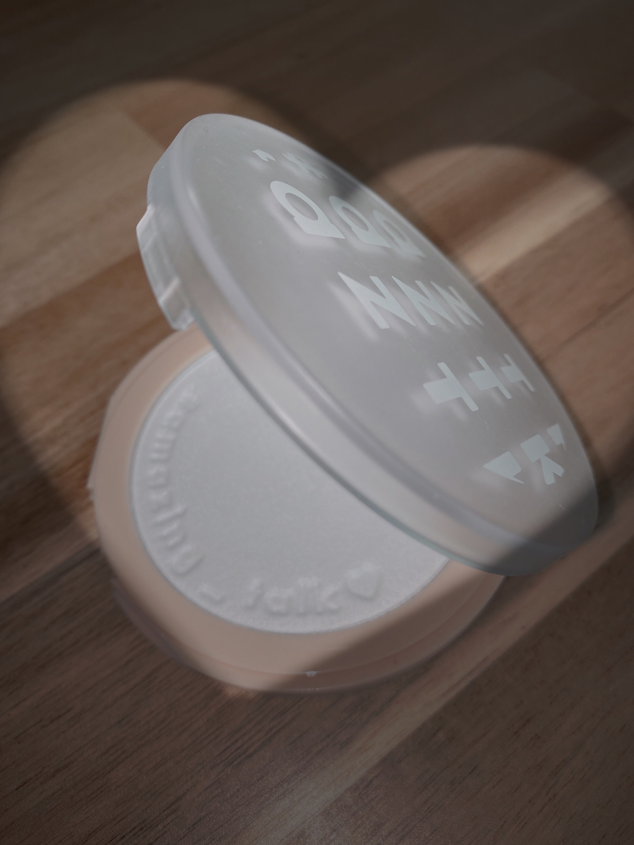 フィルタービューティパウダー 01 ムーンライトパール/aZTK/プレストパウダーを使ったクチコミ（1枚目）