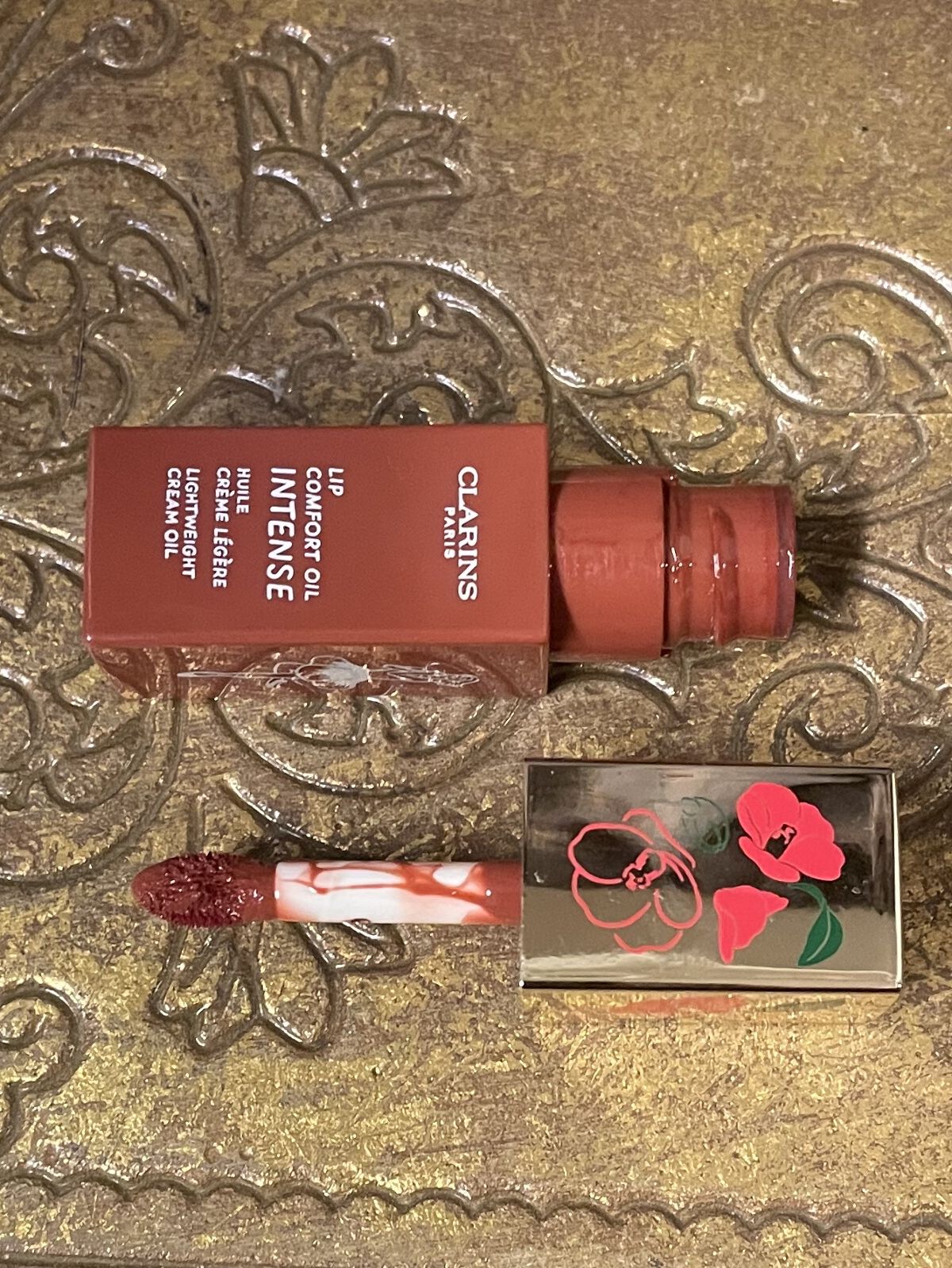 コンフォート リップオイル インテンス/CLARINS/リップグロスを使ったクチコミ（2枚目）