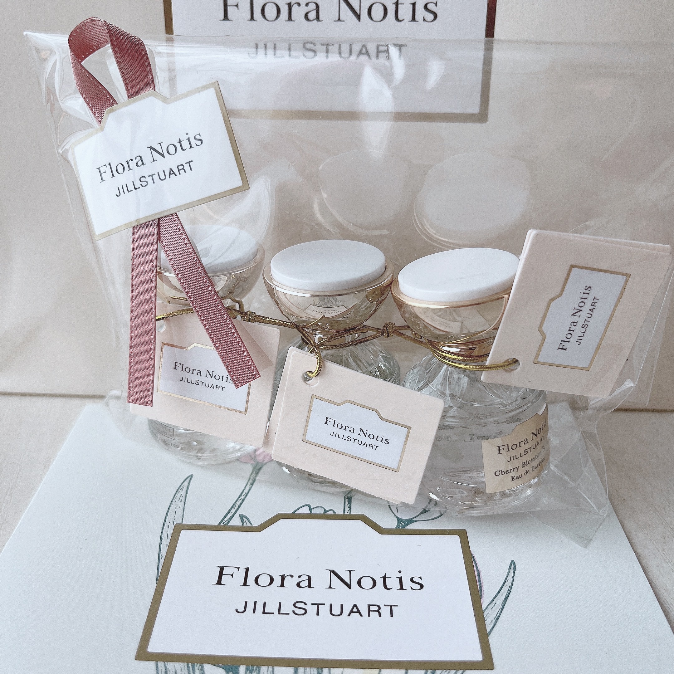 フレッシュピオニー オードパルファン 5ml/Flora Notis JILL STUART/香水(レディース)を使ったクチコミ（2枚目）