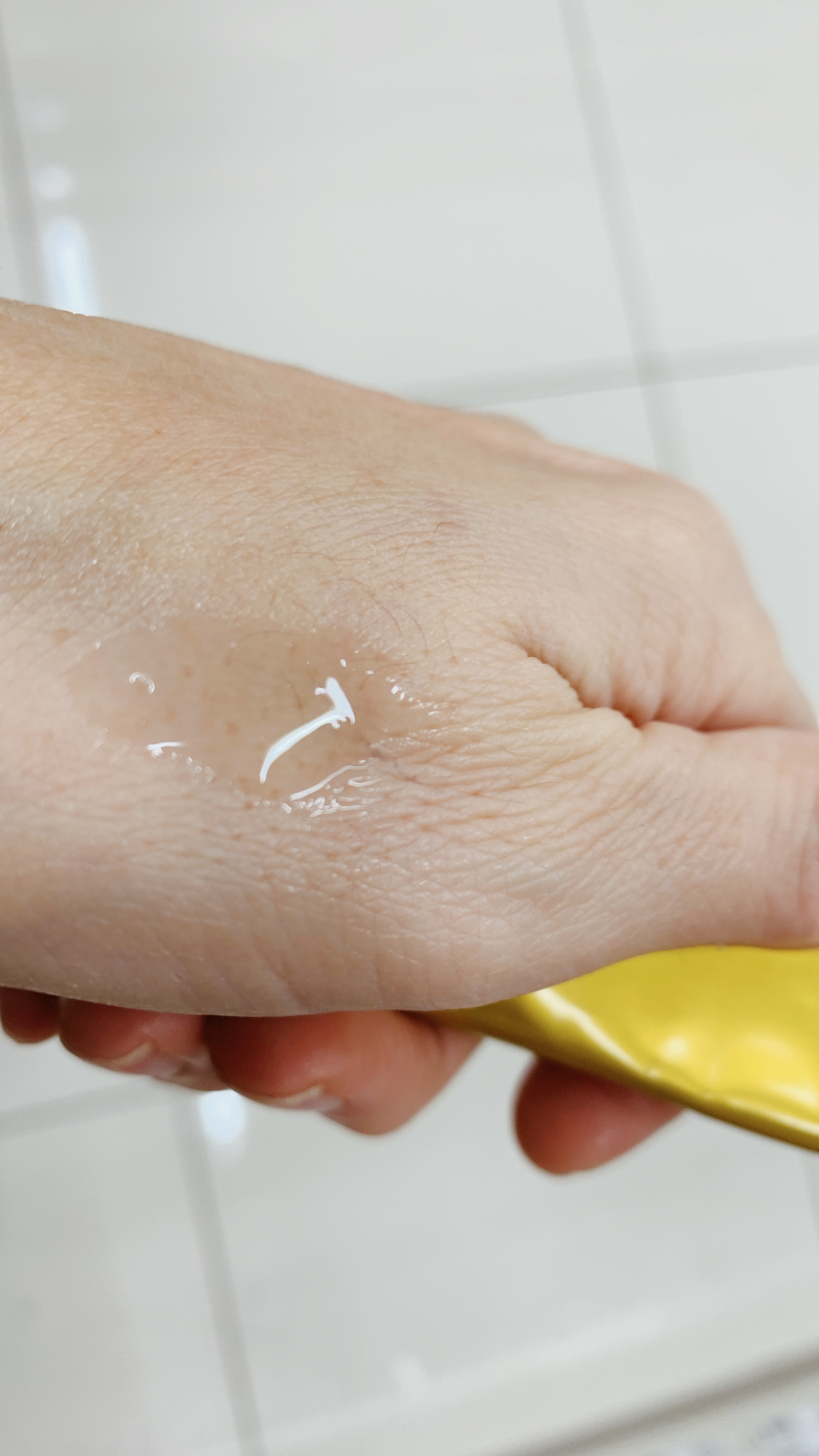 薬用しみ集中対策 プレミアム美容液/メラノCC/美容液を使ったクチコミ（2枚目）