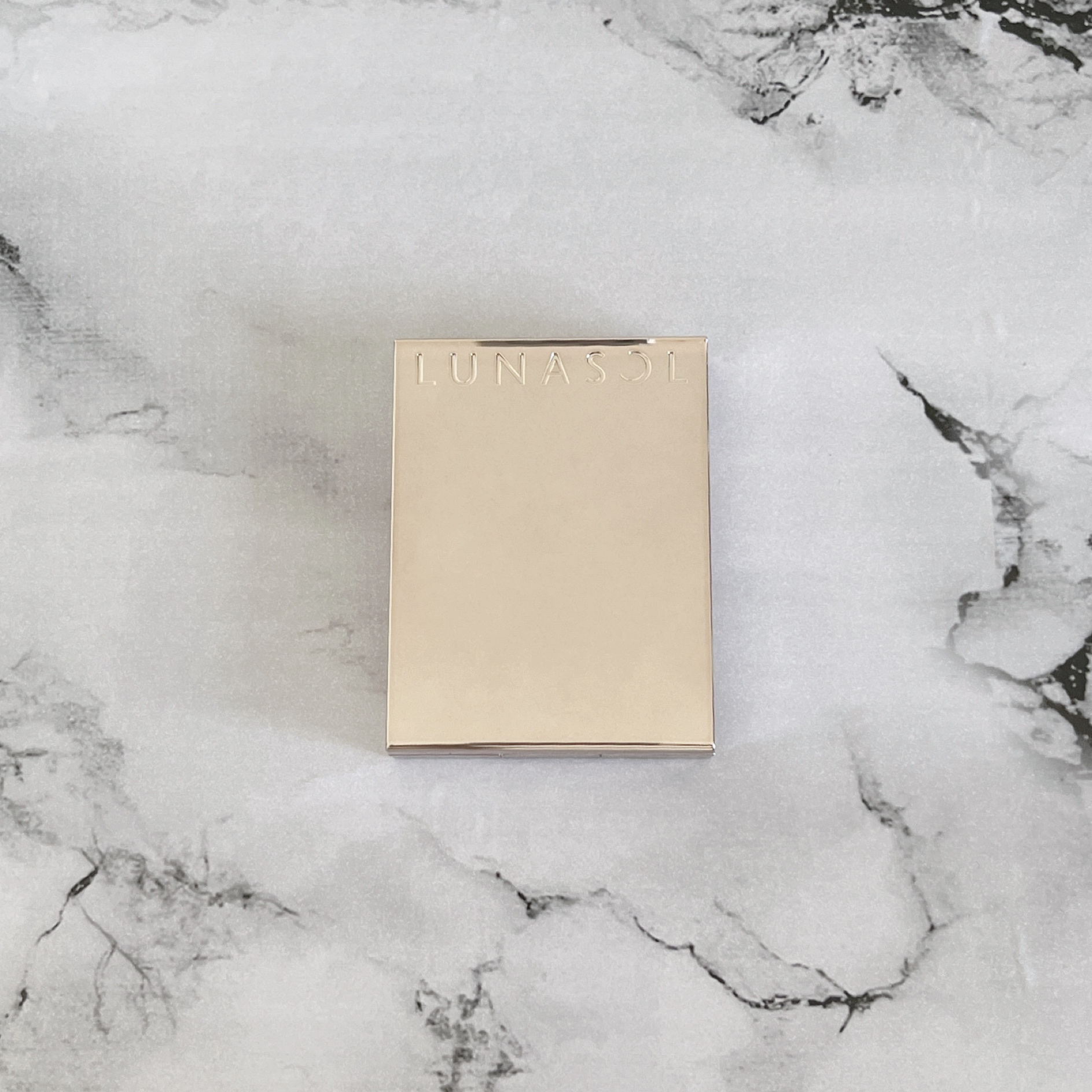 アイカラーレーション/LUNASOL/アイシャドウパレットを使ったクチコミ（3枚目）