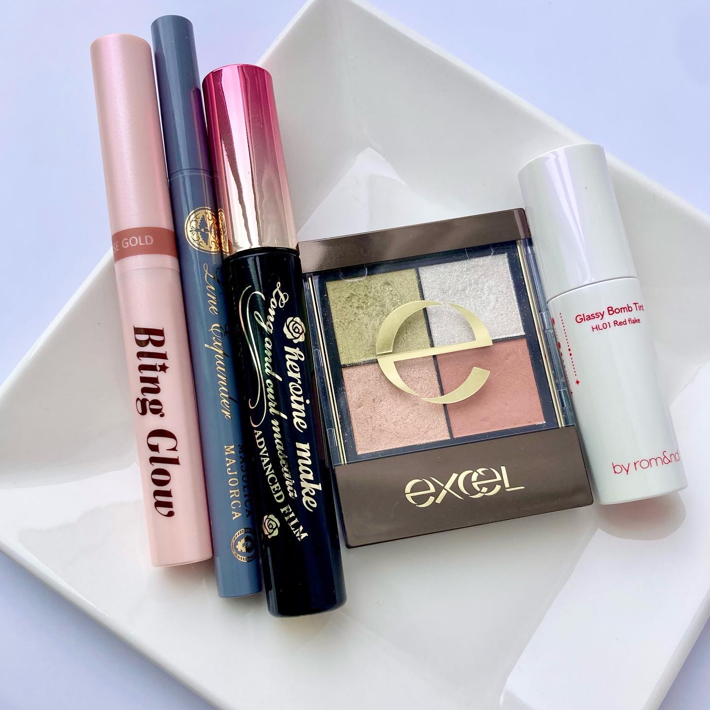 ブリンクリームパウダーシャドウ/BLING GLOW/単色アイシャドウを使ったクチコミ（2枚目）