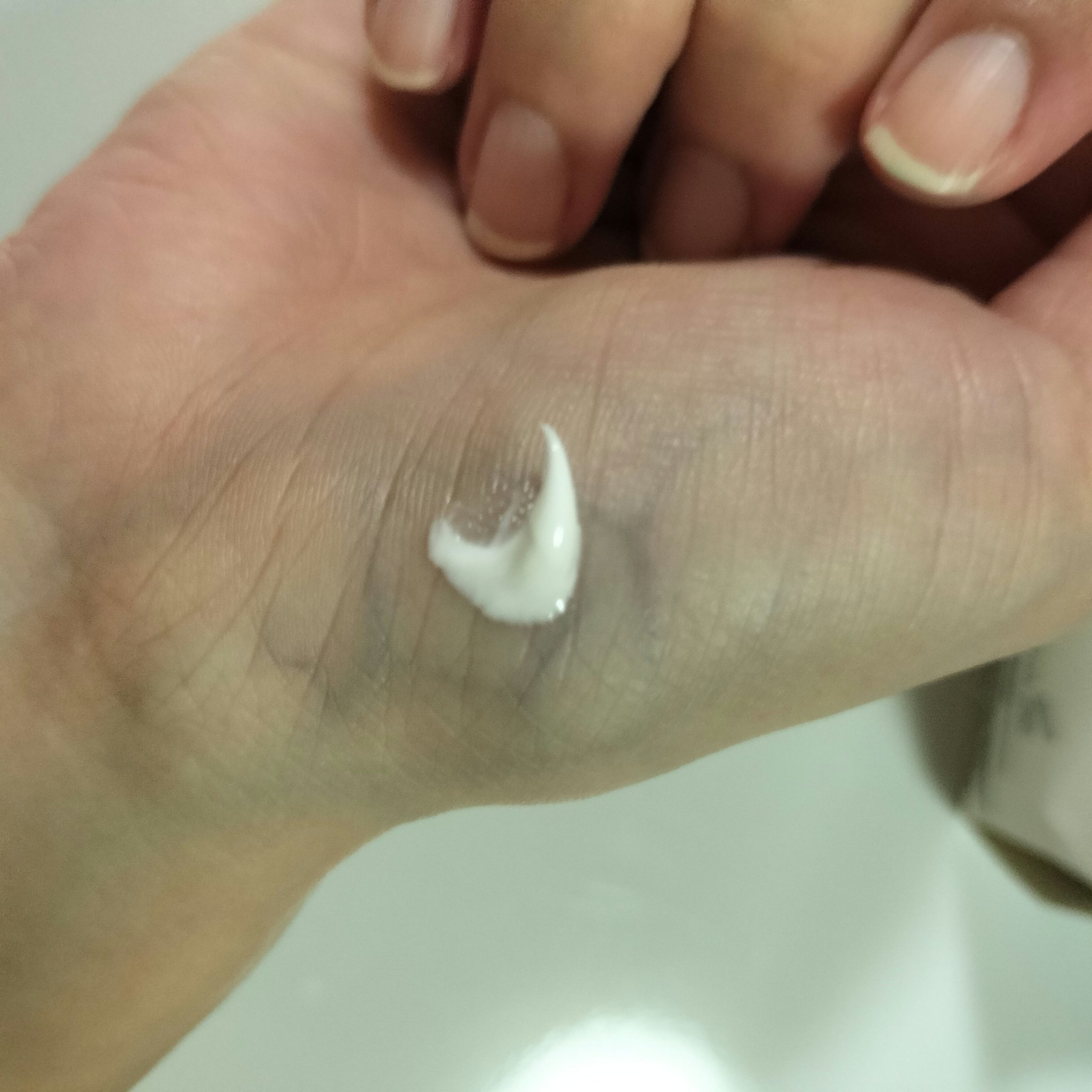 シカプラスト リペアクリーム B5+	/ラ ロッシュ ポゼ/フェイスクリームを使ったクチコミ（2枚目）