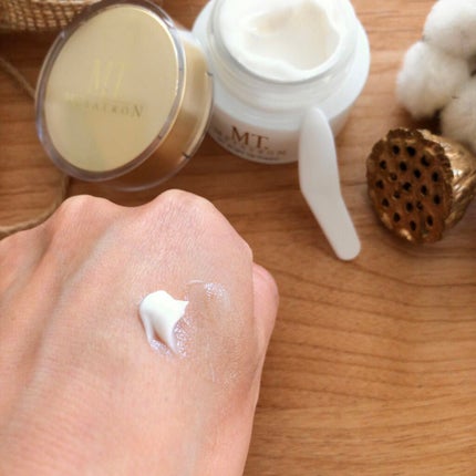 MTメタトロン MT ブライトアップ・クリームのクチコミ「こっくりしたクリームで保湿もしっかりしてくれるので、
乾燥肌気味の私には嬉しい!
ベタつきもな.....」(2枚目)