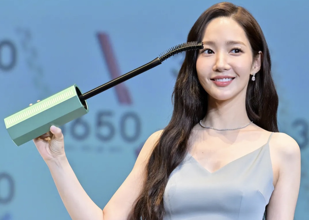 リキッドアイライナー  バーガンディー(Burgundy)/3650/リキッドアイライナーを使ったクチコミ（2枚目）