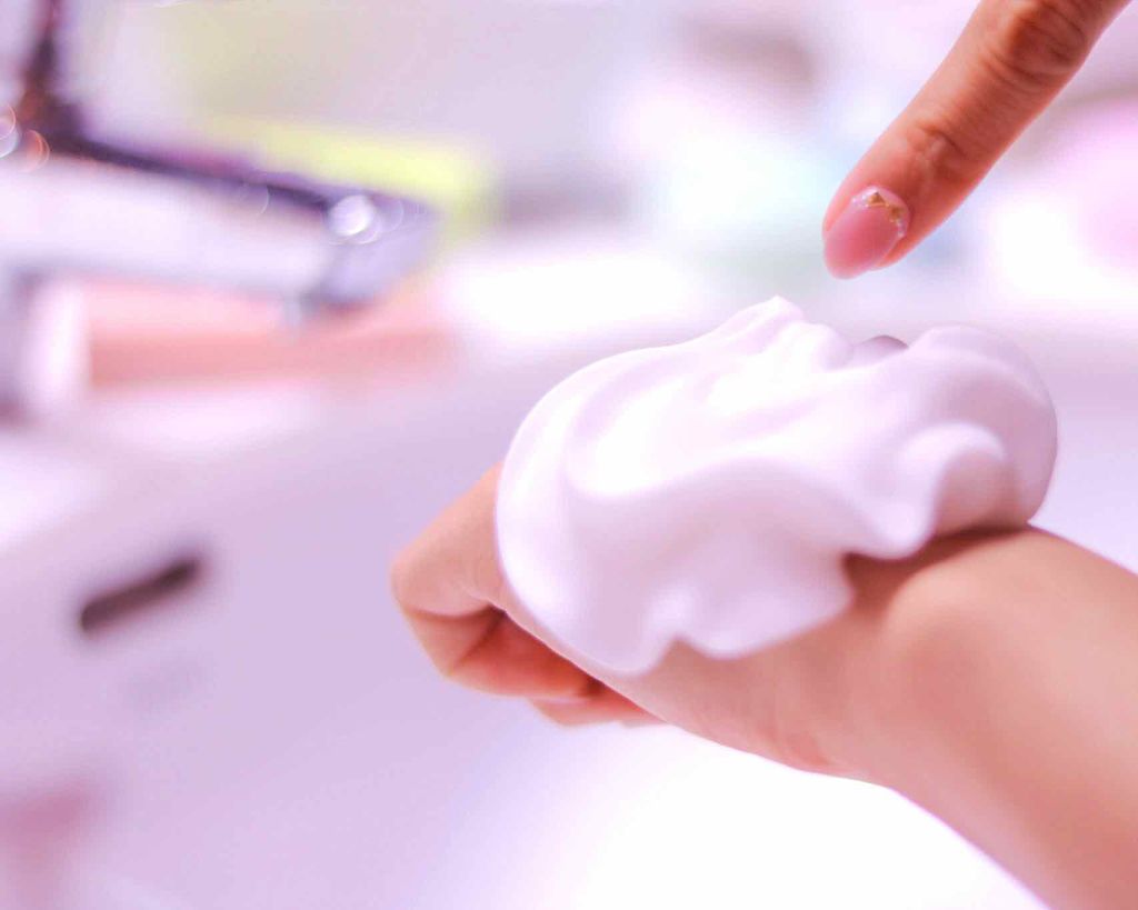 フェイスピーリングジェル ピーチの香り/DAISO/ピーリングを使ったクチコミ（1枚目）