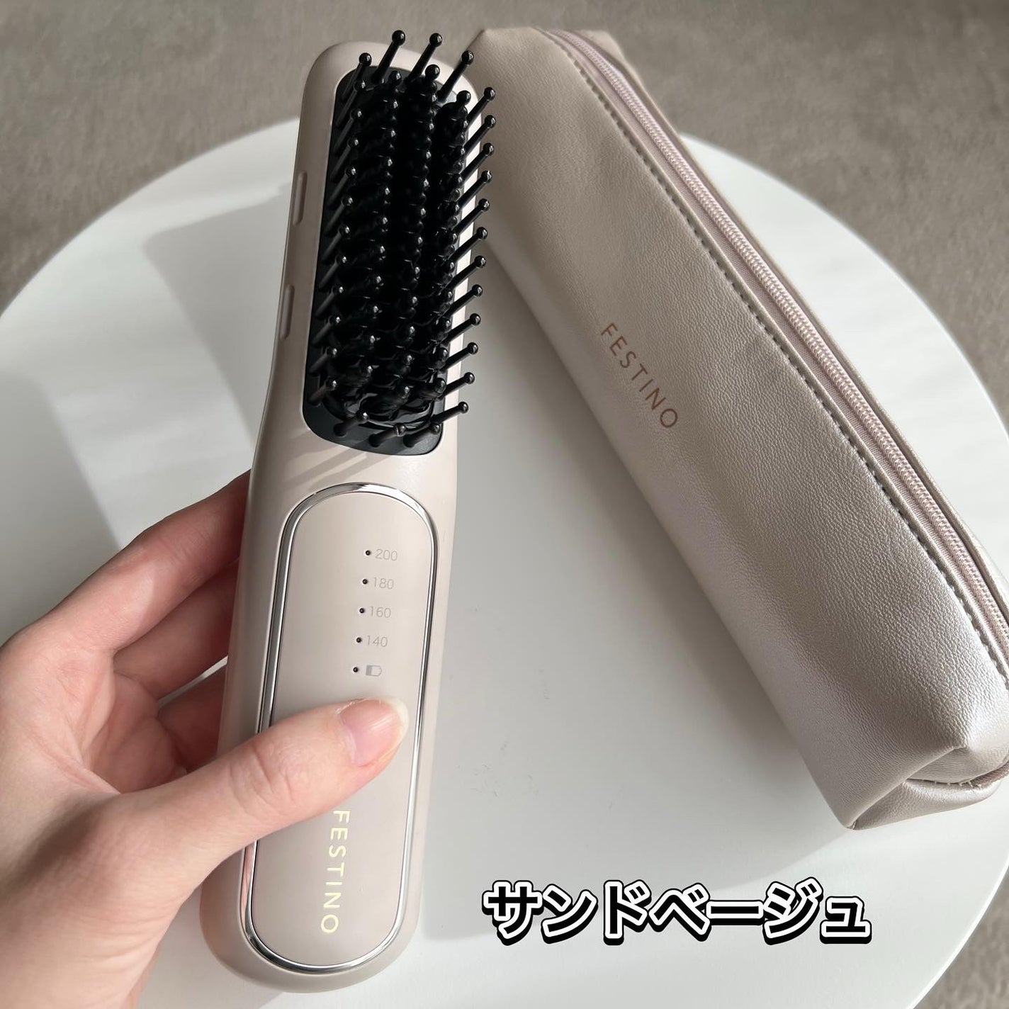 充電式 スタイリング ヒーターブラシ/FESTINO/ヒートブラシを使ったクチコミ(2枚目)