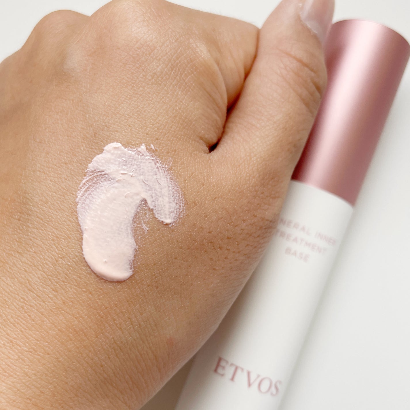 ミネラルインナートリートメントベース/エトヴォス/化粧下地を使ったクチコミ(5枚目)