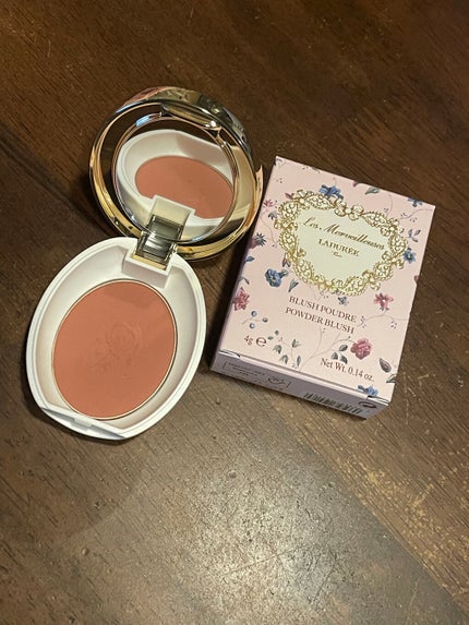 パウダーブラッシュ/レ・メルヴェイユーズ ラデュレ/パウダーチークを使ったクチコミ(2枚目)