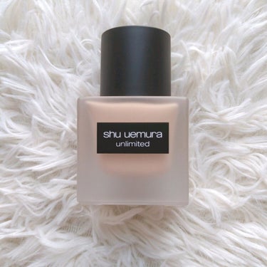 shu uemura アンリミテッド ラスティング フルイド
SPF24・PA+++
薄く、軽く、そして続く。あなたの個性を輝かせる、素肌美ファンデーション。どんな肌色にもマッチする、アジア人のためのカ