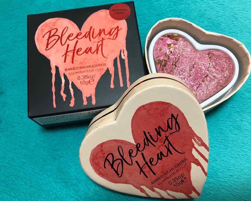 ハートハイライター ブリーディングハート/MAKEUP REVOLUTION/パウダーハイライトを使ったクチコミ(1枚目)
