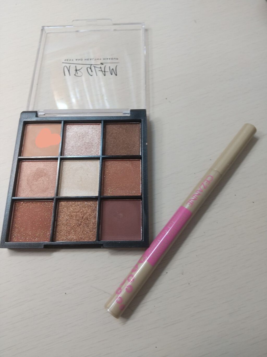 描くふたえアイライナー/CEZANNE/リキッドアイライナーを使ったクチコミ（2枚目）