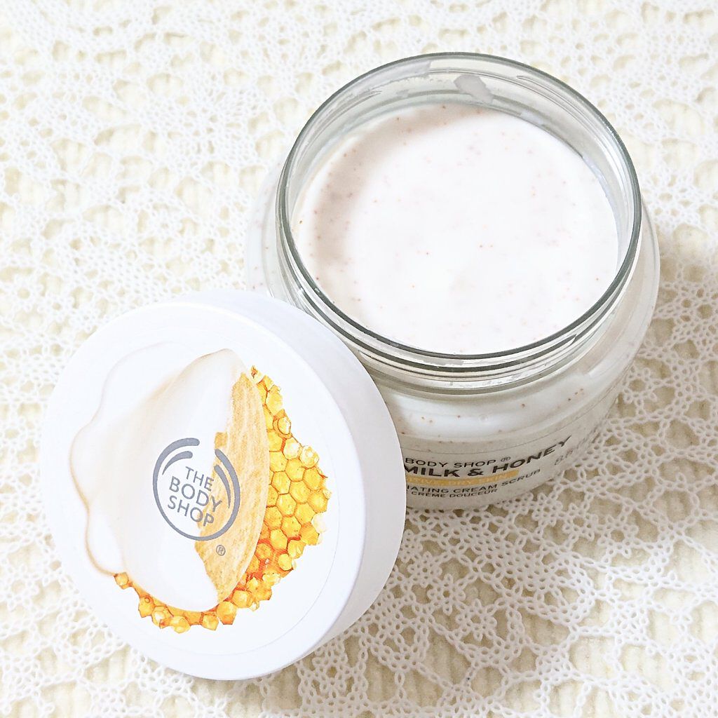 ボディスクラブ AM&H(アーモンドミルク&ハニー)/THE BODY SHOP/ボディスクラブを使ったクチコミ(2枚目)