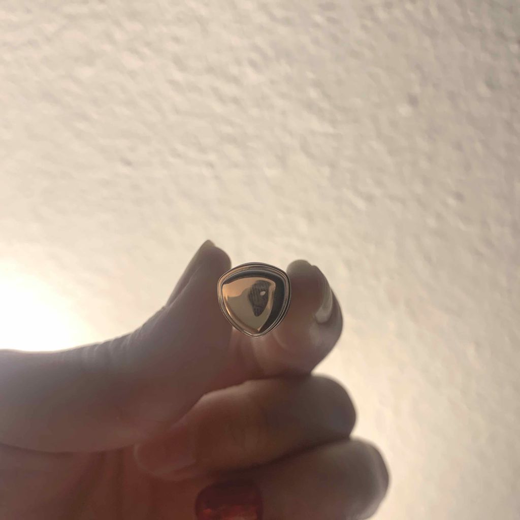 FENTY BEAUTY BY RIHANNA Flyliner Longwear Liquid Eyeliner/FENTY BEAUTY BY RIHANNA/リキッドアイライナーを使ったクチコミ（3枚目）