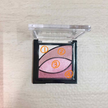 UR GLAM　VELVET EYE COLOR PALETTE/U R GLAM/パウダーアイシャドウを使ったクチコミ（2枚目）