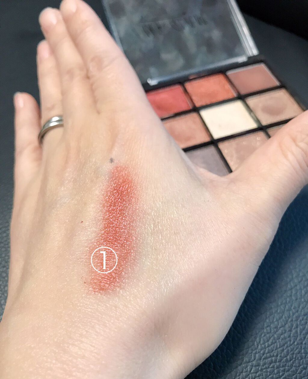 UR GLAM　BLOOMING EYE COLOR PALETTE/U R GLAM/アイシャドウパレットを使ったクチコミ（3枚目）