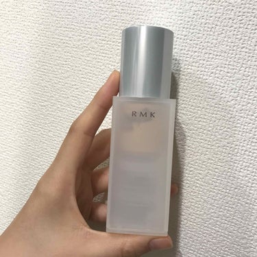 RMK ジェルクリーミィファンデーション 201
SPF24 PA++

ここ一年程クッションばかりだったので良さげなファンデを色々探していたのですが…気になっていたRMKを使わなくなった友人がくれまし