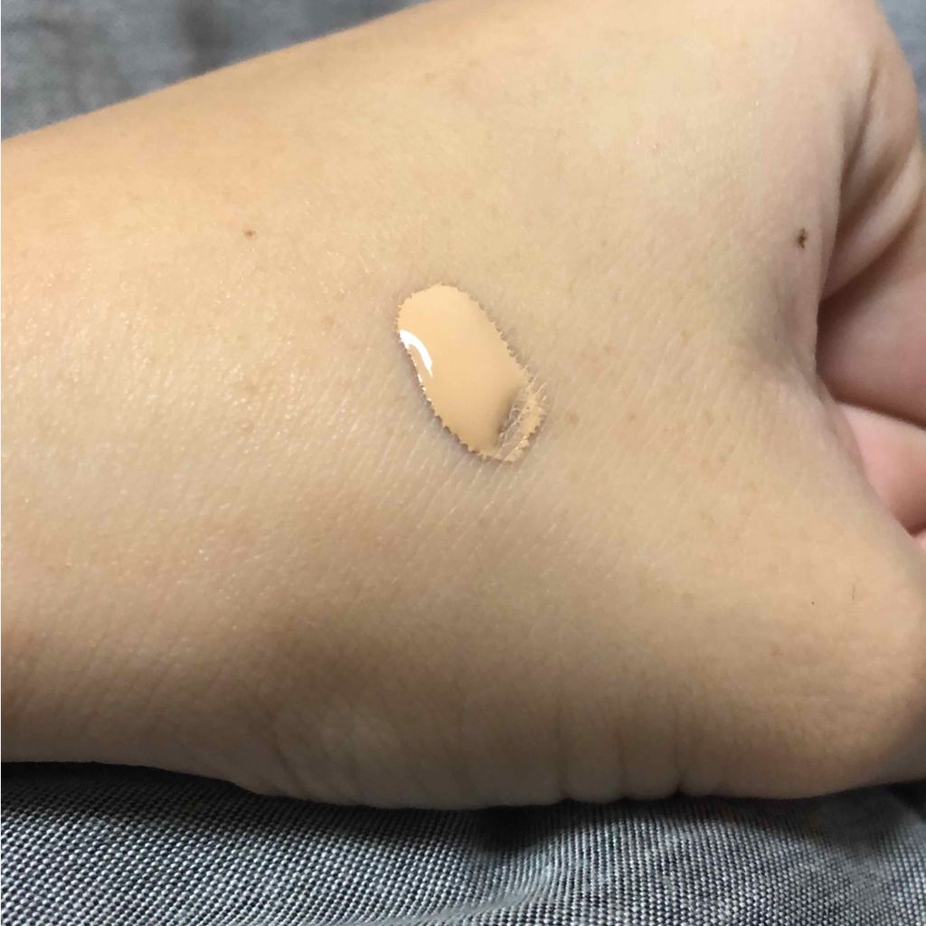 ル ブラン フリュイド ルミエール/CHANEL/リキッドファンデーションを使ったクチコミ(2枚目)