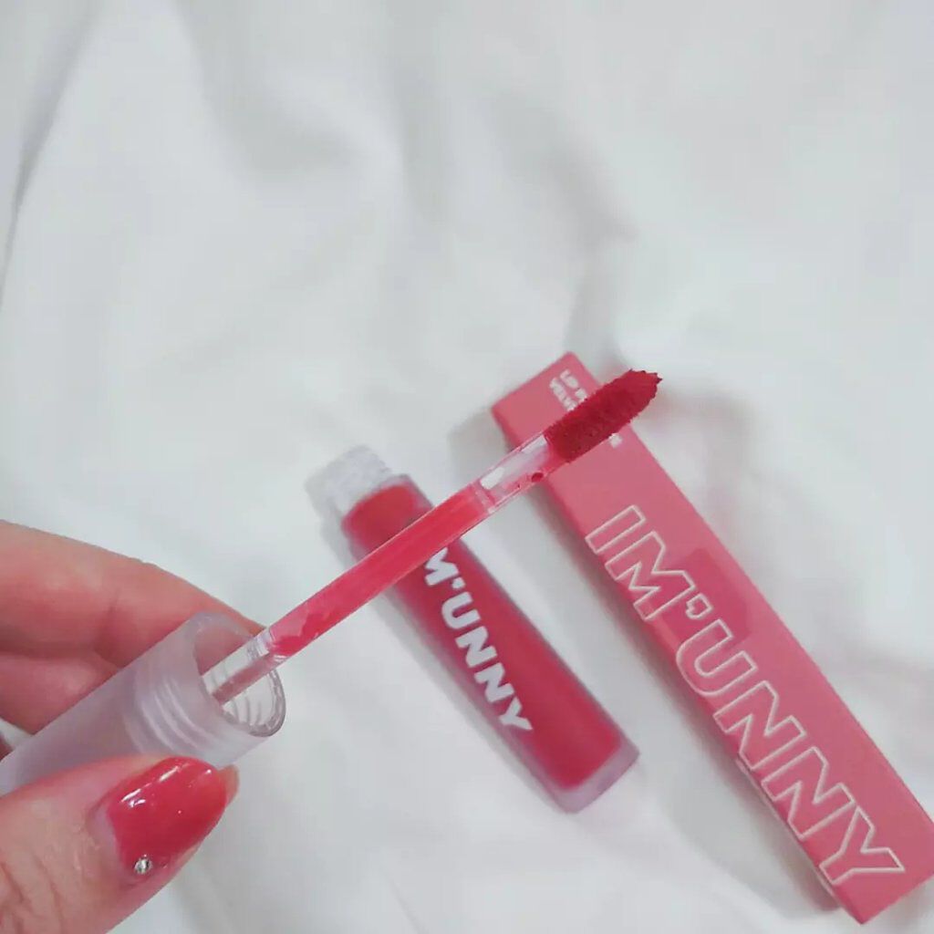 リッププレジャーグレーズティント/IM UNNY/リップティントを使ったクチコミ（2枚目）