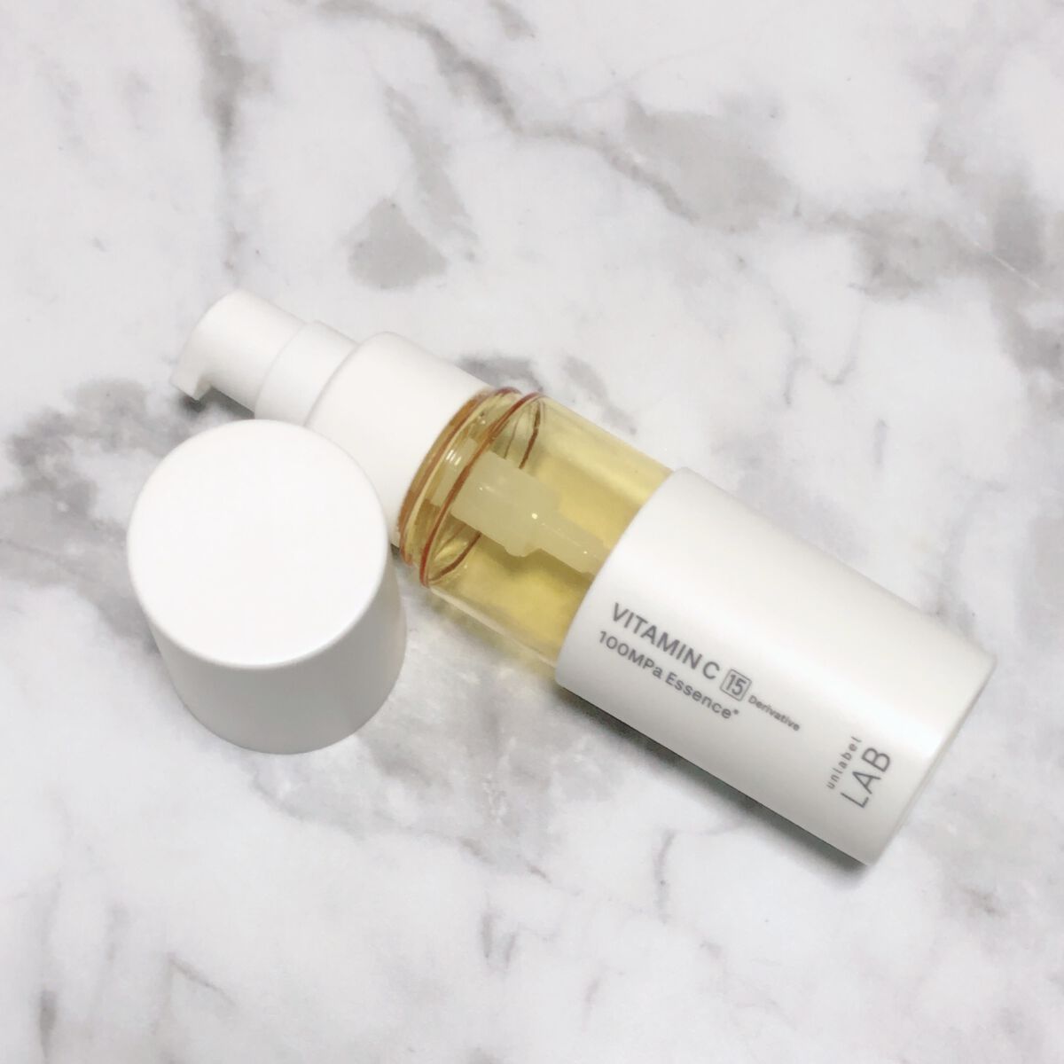 【 unlabel 】

…アンレーベル ラボ Vエッセンス…




［さっくりした特徴］


・毛穴、くすみに集中アプローチ

・ビタミンc誘導体が角質のすみずみまで浸透

・いろいろフリー
　（無⾹料、合成着⾊料、タルク、パラベン、
