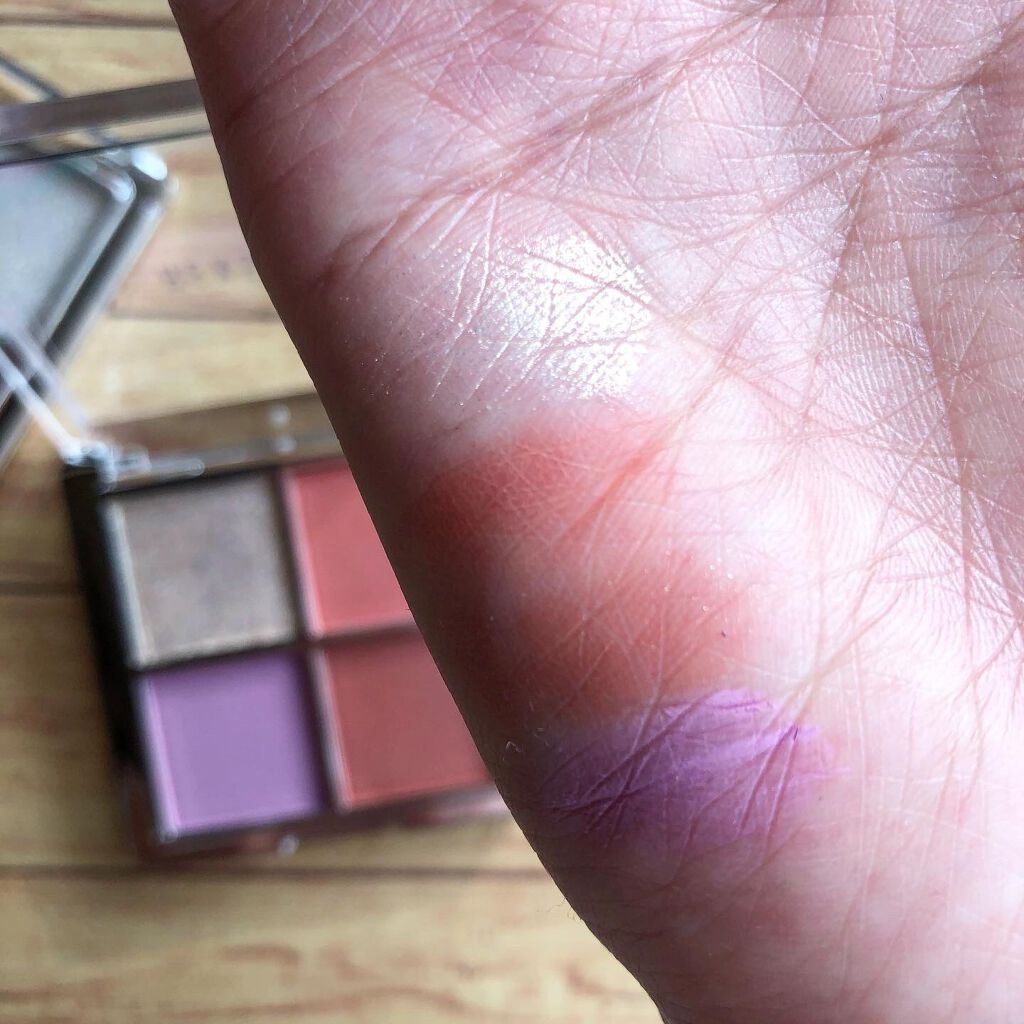 アイランドアドベンチャー4アイシャドウ/HEXZE(ヘックスゼ)/アイシャドウパレットを使ったクチコミ(4枚目)