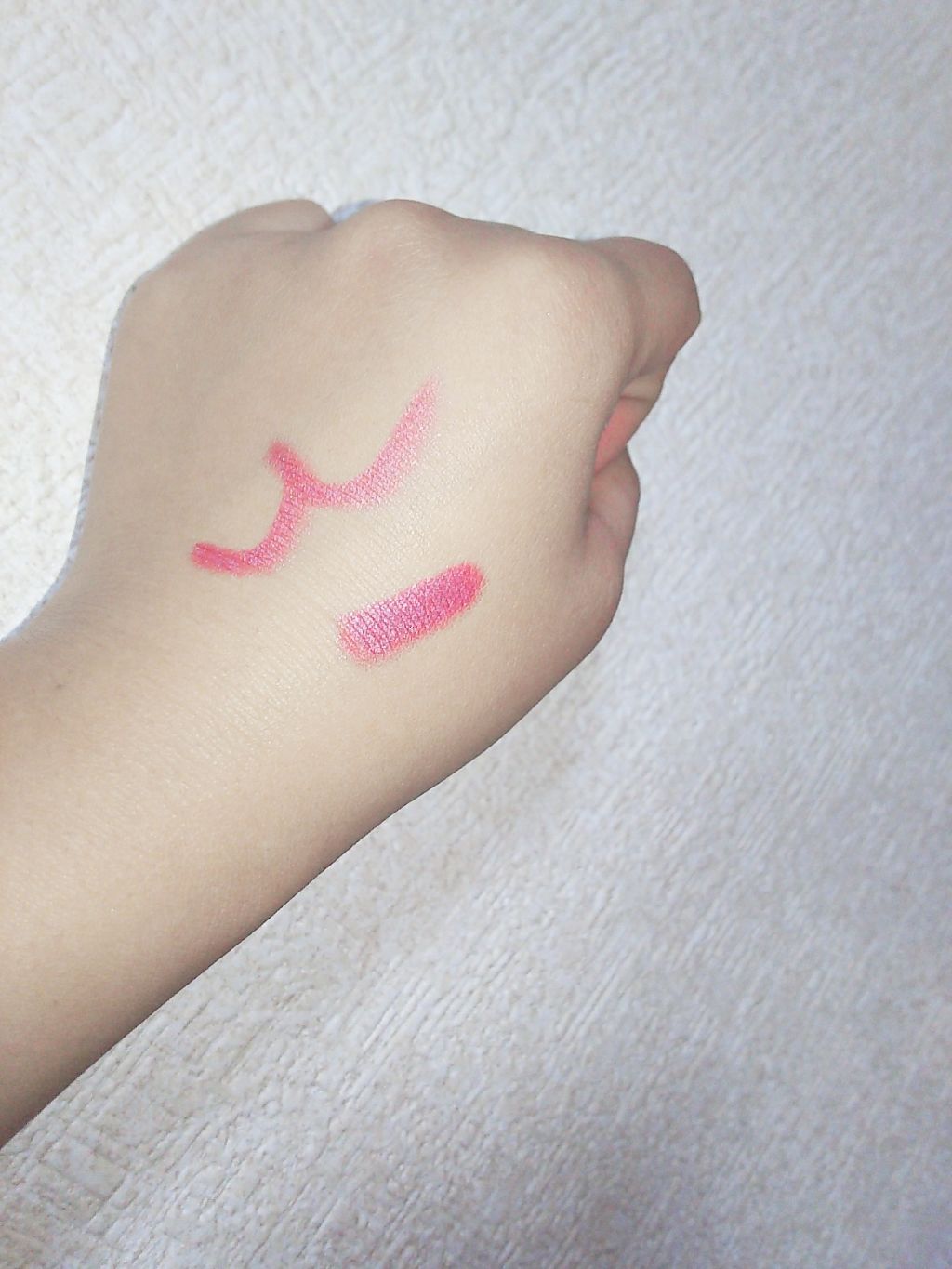 クレヨンタッチミー TMカラフルメイククレヨン/セリア/スティックアイシャドウを使ったクチコミ（1枚目）