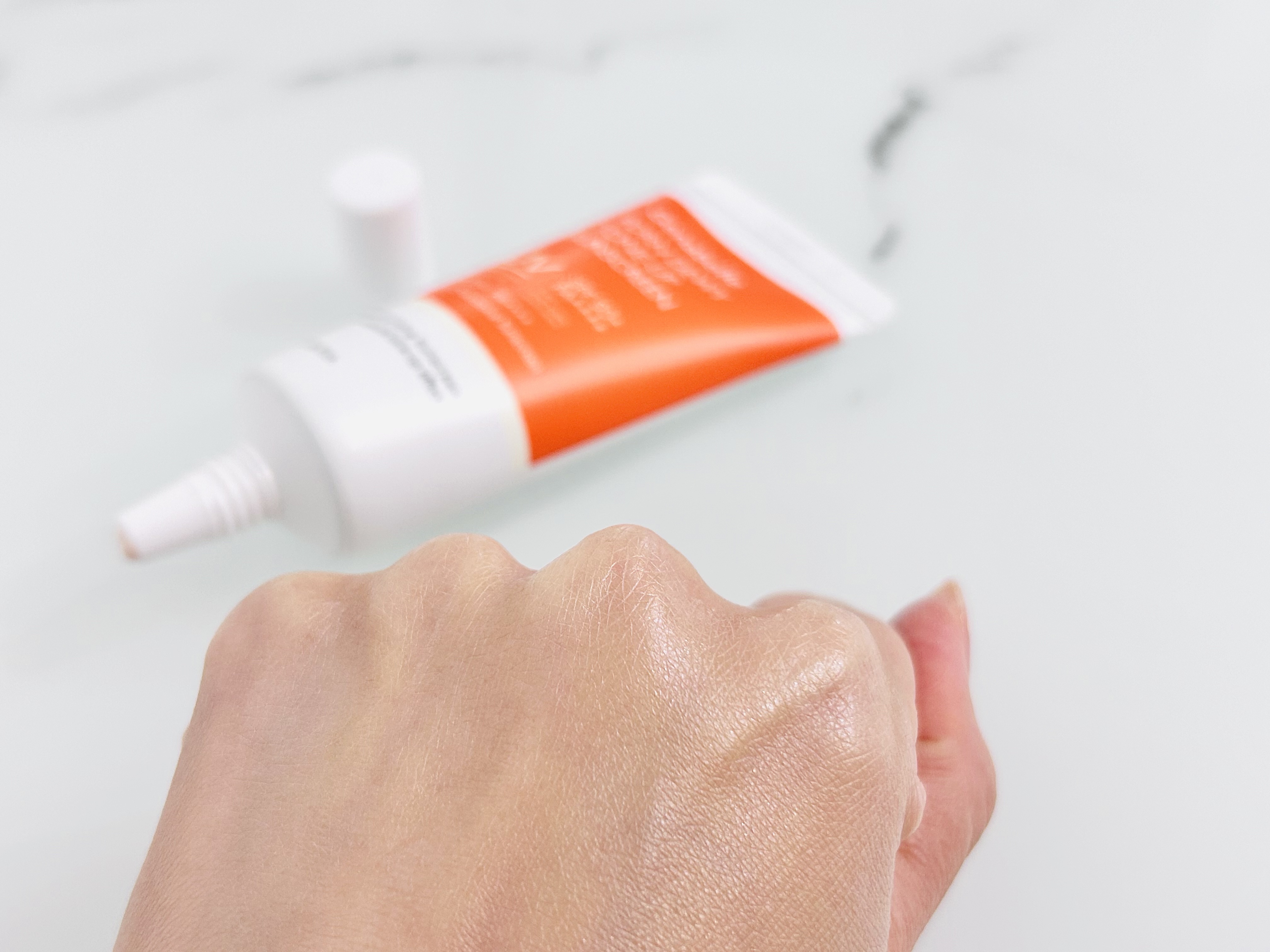 PDRNデューイートーンアップサンスクリーン/Genabelle/日焼け止めミルクを使ったクチコミ（3枚目）