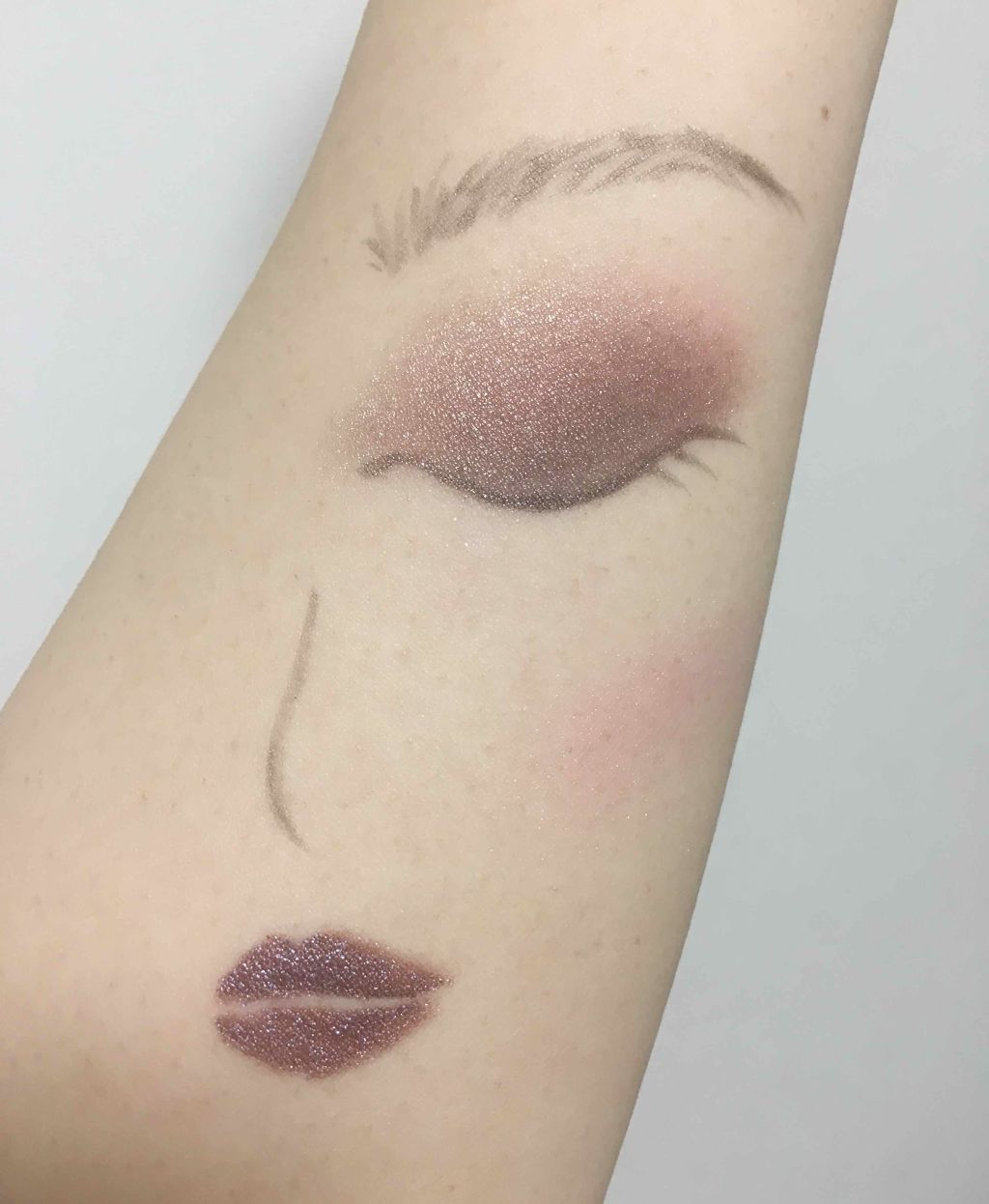 プレイカラーアイパレット レオパードランウェイ/ETUDE/アイシャドウパレットを使ったクチコミ（3枚目）