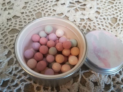 メテオリット ビーユ/GUERLAIN/フェイスパウダーを使ったクチコミ(2枚目)