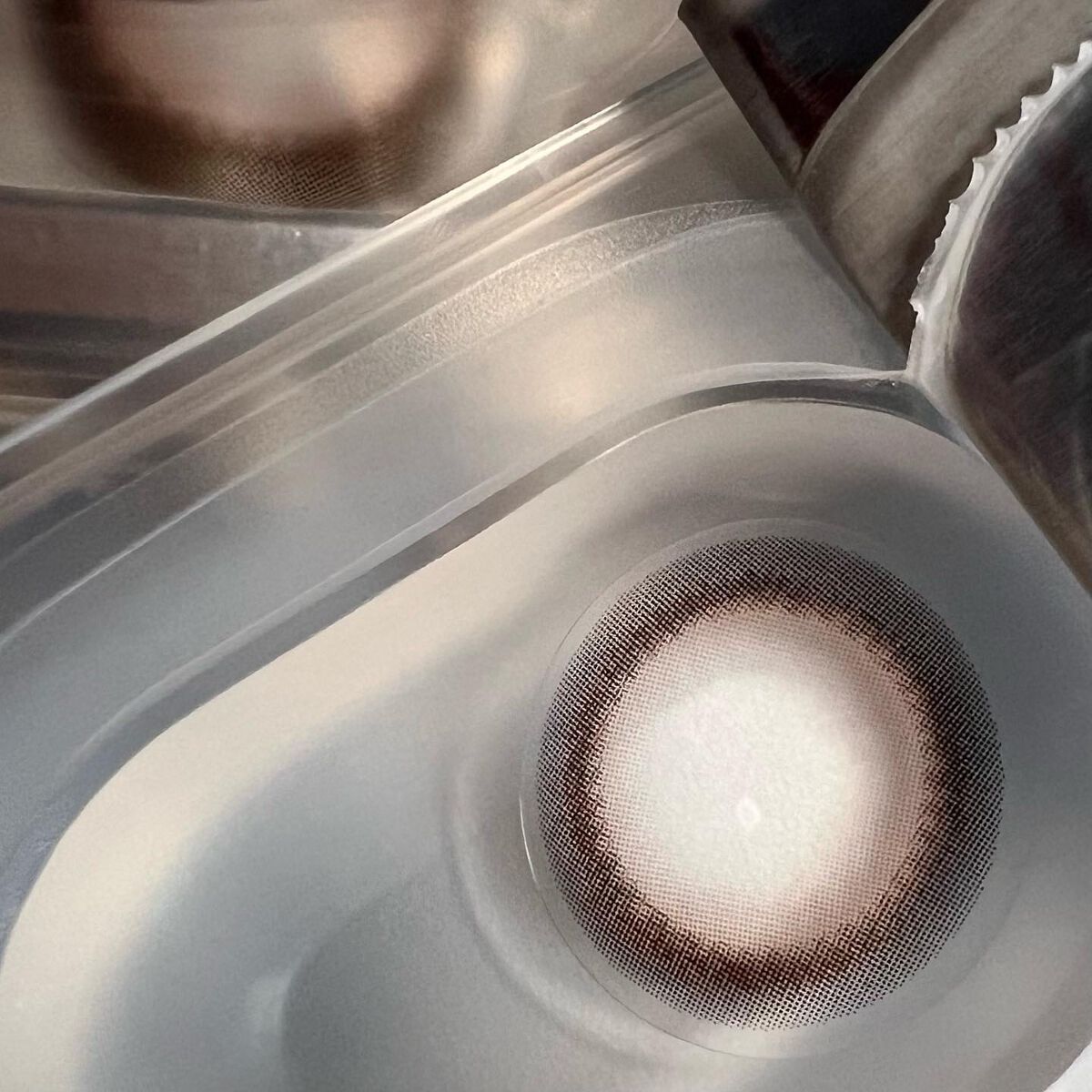 マリナシリーズ	 マリナメガアッシュピンク/LENSSIS/カラーコンタクトレンズを使ったクチコミ（3枚目）