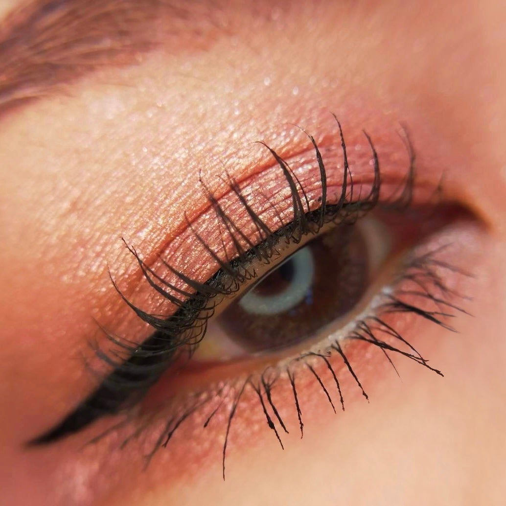 リュクス アイシャドウ クォード グロウ ウィズ ラブ コレクション/BOBBI BROWN/アイシャドウパレットを使ったクチコミ(3枚目)