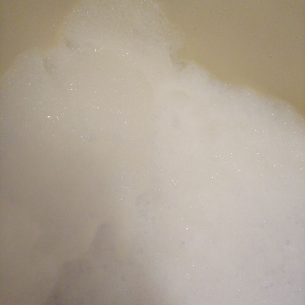 贅沢泡とろ 入浴料 スリーピングアロマの香り/お湯物語/保湿系入浴剤を使ったクチコミ(3枚目)