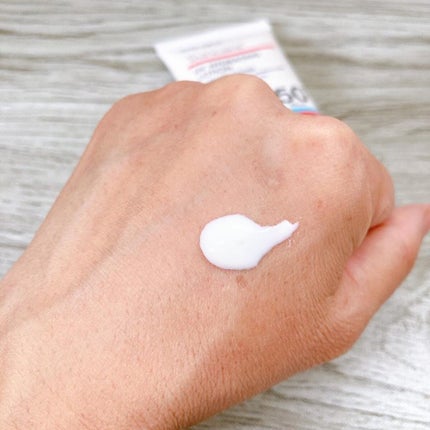 サンスクリーン+ モイスト日焼け止め<日焼け止め>/DR.WU/日焼け止めクリームを使ったクチコミ(4枚目)