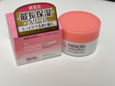 こんばんは〜

ミノンのクリームをLIPSさんから頂きました！
数日使用したので、使用感をレポします。

こっくりとしたテクスチャーですが、
塗ると伸びがよくて、ベタつかず、とても使用感良かったです。
