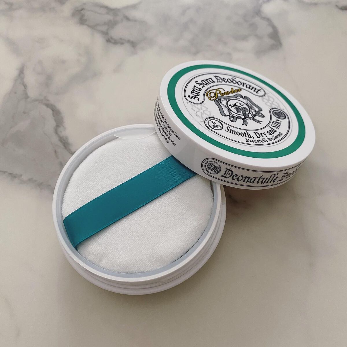 薬用さらさらデオドラントパウダー/デオナチュレ/デオドラント・制汗剤を使ったクチコミ(2枚目)