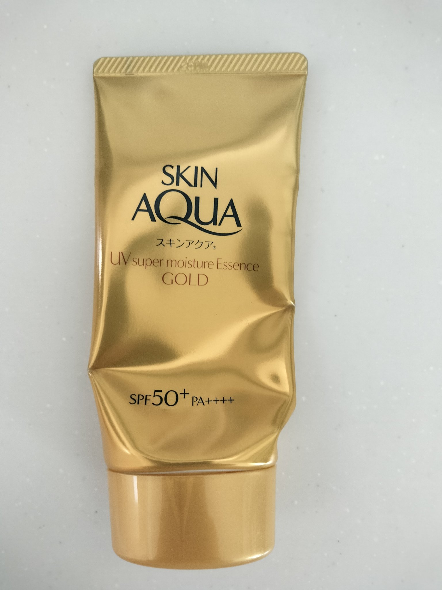 スーパーモイスチャーエッセンス ゴールド/スキンアクア/日焼け止めローションを使ったクチコミ（1枚目）