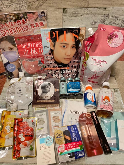 snow_white_026 on LIPS 「#アッププラス定期便8月分が届きました!😆なんと!!#スリムウ..」(5枚目)