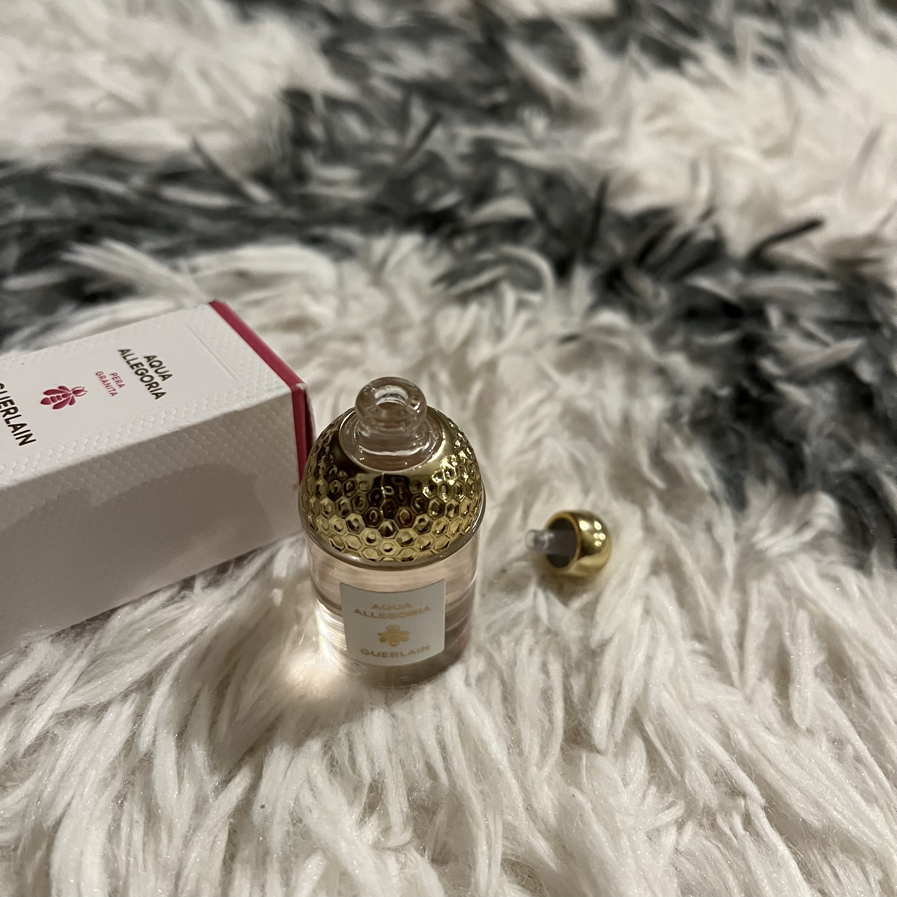 アクア アレゴリア ペラ グラニータ ミニボトル 30ml/GUERLAIN/香水を使ったクチコミ（2枚目）