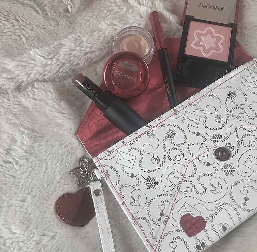 メイクアップ コフレ Ⅱ（クリスマスコフレ 2019）/DECORTÉ/メイクアップキットを使ったクチコミ（1枚目）