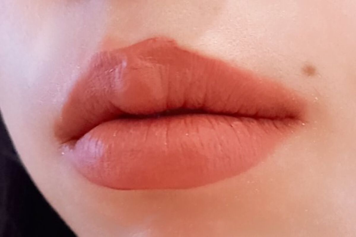 パワー プランピング リキッド リップスティック​ サイズ クイーン​/Too Faced/口紅を使ったクチコミ（3枚目）